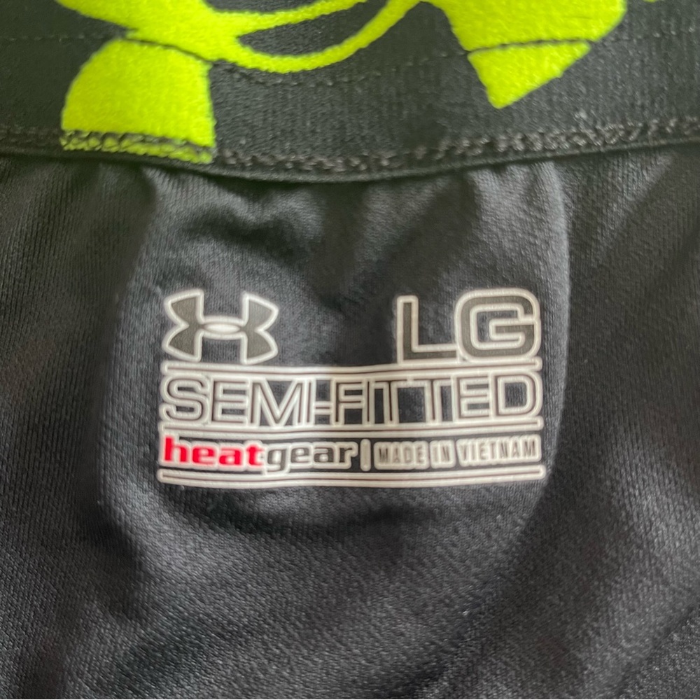 Under Armour Running Shorts with Built-in Liner Women’s Size Large - Picture 5 of 6